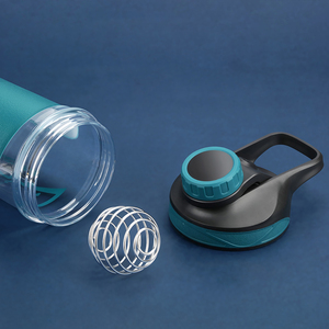 2025 popüler 500ml plastik çocuklar çocuk sevimli okul öğrenci fincan Metal Shaker topu ile Protain Shaker su şişesi - Product Image 6