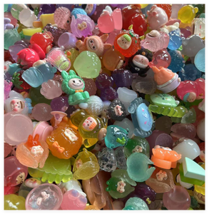 1KG Cápsulas Sorpresa de Bolsas Ciegas, Juguete Transparente, Pequeño Adorno, Figura de Animal de Resina, Miniatura de Conejo de Dibujos Animados - Product Image 3