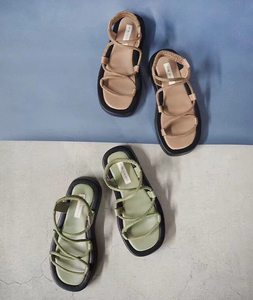 Originalmente 138 Ahora 88 Casse*ni Estilo Japonés <span class=keywords><strong>Chic</strong></span> y Original, Vintage, con Cintura Elástica, Suela Gruesa, Correa, Tacón Bajo, Sandalias Romanas de Verano - Product Image 1