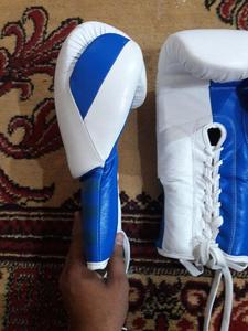 Mitaines professionnelles de Muay Thai Kickboxing Training et gants de combat pour la boxe et les arts martiaux - Product Image 2