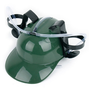 Cappello con Cannuccia Regolabile per Bere, Accessorio Divertente per Feste per Bambini e Adulti - Product Image 1