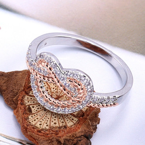 Anello Intrecciato a Cuore per Donne, Bicolore, Elegante, Regolabile, in Lega, Gioiello Romantico, Idea Regalo - Product Image 4