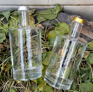 Botellas de Vidrio Redondas Selladas con Corcho, Impresas con Serigrafía, para Whisky, Vino y Licores, Venta al Por Mayor - Product Image 5