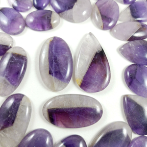 Lote al por mayor de cabujones de cuarzo amatista natural, piedras sueltas de cristal de cuarzo curativo semipreciosas hechas a mano - Product Image 1