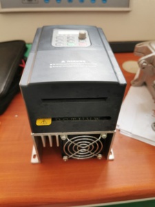 AC380V/DC550V 3KW 210m <span class=keywords><strong>la</strong></span> energía Solar bomba sumergible de <span class=keywords><strong>la</strong></span> bomba de pozo profundo de <span class=keywords><strong>granja</strong></span> estanque de peces y Rancho - Product Image 3