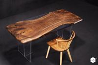 Table à manger en bois massif de Californie moderne, design contemporain, durable et convertible pour la maison, le bureau ou la villa