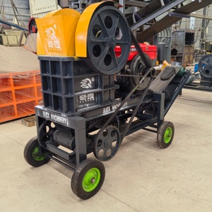 Steinbrecher mit Sieb, Mini-Mobil-Backenbrecher, Backenbrecher zum Zerkleinern von Kopfsteinpflaster - Product Image 1