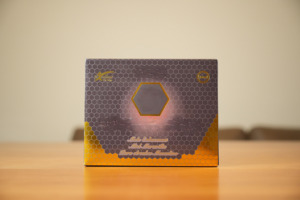 Chất Lượng Cao Cấp Bán Buôn Bao Bì Hộp Giấy Cho Vip Hoàng Gia Mật Ong Tuyệt Vời Mật Ong Rãnh UV Lớp Phủ Hộp - Product Image 2