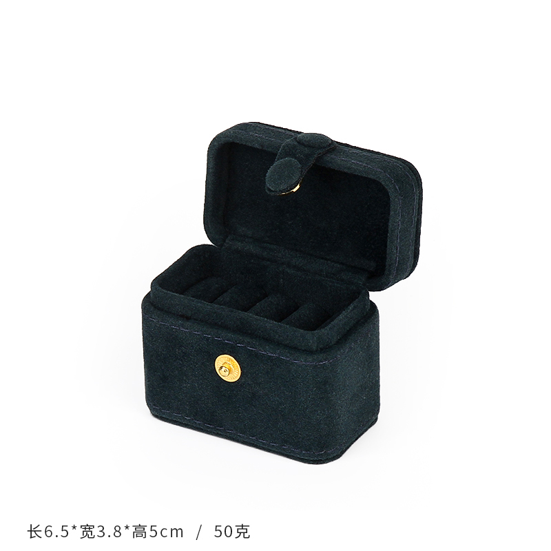 สีน้ำเงินกำมะหยี่