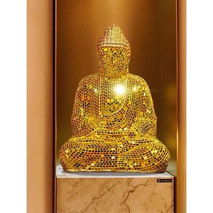 พระพุทธรูปโมเสกกระจกสีทอง งานแฮนด์เมดจากแก้วและสแตนเลส เหมาะสำหรับตกแต่งพื้นที่ทำสมาธิและโรงแรม - Product Image 2