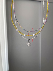 Collier empilable classique en perles de culture d'eau douce plaqué or 18 carats, avec pendentif océan fait main et chaîne réglable en perles délicates - Product Image 5