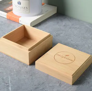 Embalagem de caixa de presente de madeira feita à mão