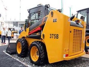 Nouveau Liugong 50kw 375B Skid Steer Loader avec moteur Yammer - Product Image 4
