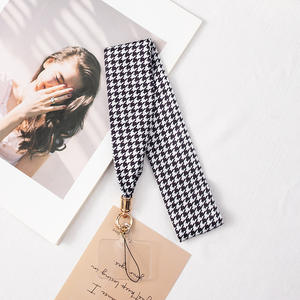 Quadratischer Langer Polyester-Seidenschal für Frauen Digital Bedruckter Muslimischer Taschenschal & Haaraccessoire - Product Image 5