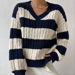 Dames casual herfstmode trui met lange mouwen, V-hals, zwart-witte strepen, kleurblok, kabelgebreide kasjmierwol - Product Image 3