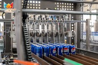 Ligne de production entièrement automatique pour l'embouteillage et le sertissage de boissons en canettes d'aluminium, capacité 17000 canettes/heure, pour eau gazeuse