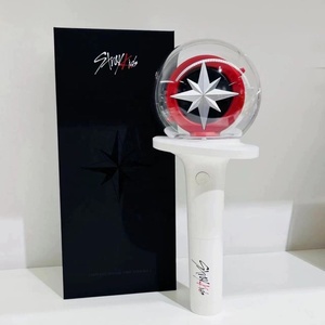 Bâton lumineux officiel Stray Kids pour concert - 2ème génération Ver 2 - Bluetooth intégré - Semi-artisanal - Plastique - Extérieur - Product Image 1