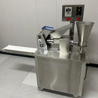 Machine automatique à raviolis et à empanadas/samosas/rouleaux de printemps/gyozas, haute capacité 6000 pièces/heure, facile à utiliser