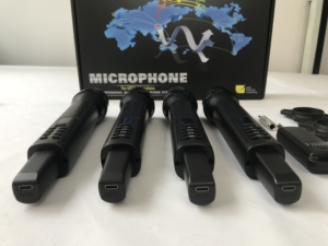 ไมโครโฟนไร้สายแบบไดนามิก UHF รุ่น D100 N24 น้ำหนักเบา พกพาสะดวก 2.4G สำหรับการแสดงกลางแจ้งและคาราโอเกะที่บ้าน - Product Image 6