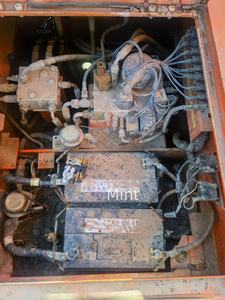 Excavateur sur pneus à chenilles en acier abordable DOOSAN DH130W pour projets urbains Excavateur abordable DH130W DH150W - Product Image 6