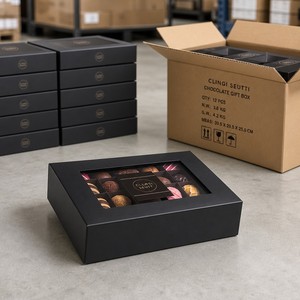 Boîte cadeau en papier noir mat avec fenêtre, couvercle rabattable, logo doré personnalisé, emballage premium pour truffes, OEM, marque privée, vente en gros - Product Image 4