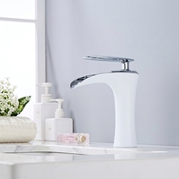 Robinet de lavabo monocommande en laiton chromé à montage sur plan avec cartouche en céramique, design moderne