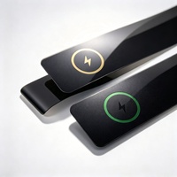 Autocollant personnalisé OEM noir pour panneau d'indicateur de charge sans fil, icône éclair, en PVC/PET, imprimé sur écran