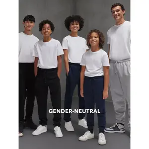 Pantaloni sportivi ID.000: merchandising sostenibile - Product Image 4