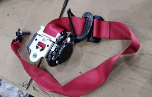 Ceinture de sécurité en nylon rouge à 3 points de qualité d'origine Geely Xingyue Monjaro OE8040537900 8040537800 pour la sécurité automobile - Product Image 3