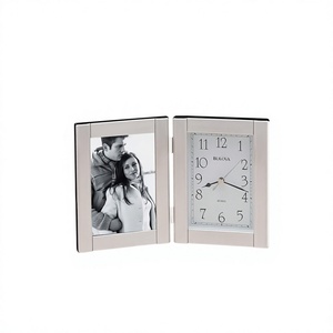 Grande horloge murale ronde à mouvement silencieux, chiffres faciles à lire, analogique, à suspendre pour le salon - Product Image 4
