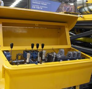 Máquina de Perfuração Portátil a Diesel Ecológica para Exploração de Minas de Ouro com Motor de Engrenagem e Rolamento - Product Image 3