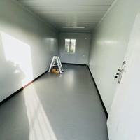 Kit de Maison Conteneur Préfabriquée Modulaire de 20 Pieds en Acier avec Toit Triangle, Panneaux Sandwich