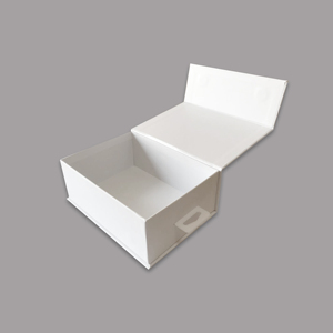 Custom Made White Packaging Box with Magnetic Closure Paper Cardboard Boxes for Gift