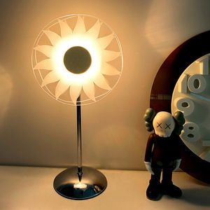 New Arrival Sunflower Design Decorative Lamp Living Room Bedroom Modern Led Acrylic Table Lamp - Product Image 2