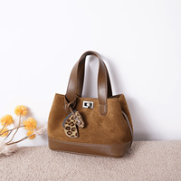 Nouveau Sac à Main en Cuir Véritable Haut de Gamme Style Coréen 2026, Tendance, Niche, Luxe Léger, avec Deux Bretelles en Coton et Pendentif, Forme Panier