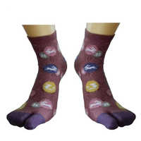 Offres Spéciales 2025 chaussettes Tabi à deux orteils roses à la mode japonaise personnalisée avec motif de poisson