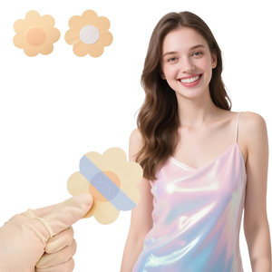 Protège-tétons jetables en forme de fleur de 75 mm, à retrait indolore, avec coussinet de protection central non adhésif - Product Image 1