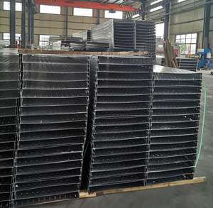 वाटरप्रूफ एल्यूमीनियम हवादार केबल ट्रे सपोर्ट रेसवे पाउडर लेपित 400x100 आउटडोर मेटल स्टील जीआई गैल्वेनाइज्ड केबल ट्रंकिंग - Product Image 3