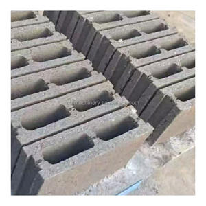 QT4-15S Automatische Blockherstellungsmaschine Beton-Ziegelstein-Pflasterstein-Hohlblock-Zementblock-Pflasterstein-Herstellungsmaschine in Spanien - Product Image 1