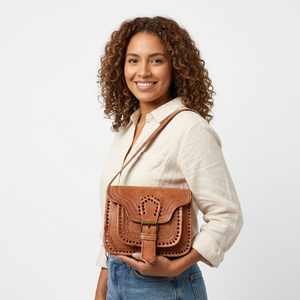 Sac à bandoulière en cuir véritable marron imperméable avec broderie, rabat gaufré, fermeture à boucle, style bohème pour femme - Product Image 3