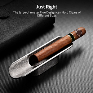 CIGARLOONG Cenicero portátil <span class=keywords><strong>de</strong></span> aleación tipo V con cortador <span class=keywords><strong>de</strong></span> cigarrillos, juego <span class=keywords><strong>de</strong></span> tres encendedores <span class=keywords><strong>de</strong></span> punzonado recto, caja <span class=keywords><strong>de</strong></span> regalo retro, tres juegos - Product Image 4