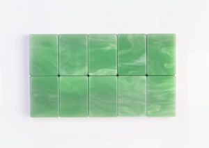 Tessere di Mahjong Americane di Lusso OEM, in Acrilico Verde, Stile Moderno, Opere d'Arte Classiche - Product Image 2