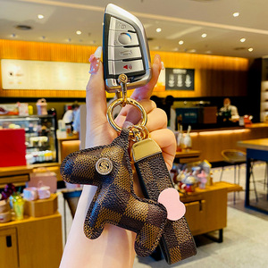 Porte-clés personnalisé de luxe en cuir PU créatif de haute qualité, mignon, avec pendentif en forme de poney de dessin animé, pour accessoires de voiture et de sac à main - Product Image 3