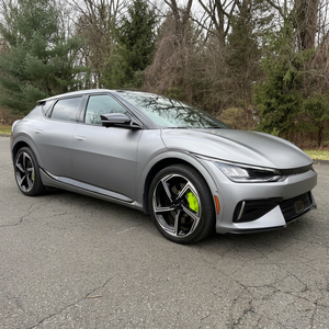 Livraison mondiale pour 2023 pour EV6 GT AWD SUV 100-150PS Double moteur Gris mat acier Sièges en cuir non modifiés - Product Image 1