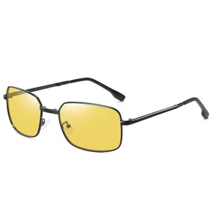 Gafas de Sol Cuadradas para Hombre, Polarizadas, Fotocromáticas, con Marco Metálico, Protección UV400, Ideales para Deportes al Aire Libre - Product Image 2