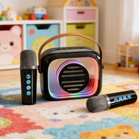 Nouveau haut-parleur karaoké mini 7W avec lumières LED RVB, connectivité sans fil intégrée, 2 micros pour intérieur et extérieur / Cadeau pour enfants YF93