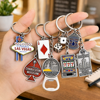 Porte-clés en métal émaillé sur le thème du casino de Las Vegas, dés de poker, machine à sous, souvenir touristique, porte-clés en métal, cadeaux