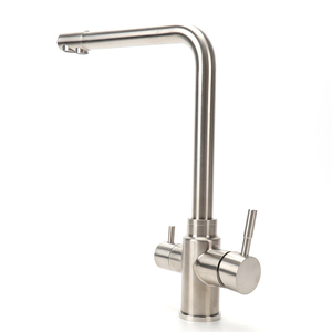 Mitigeur de lavabo scandinave contemporain à finition mate douce au toucher, avec poignée à double levier et sortie à température mixte - Product Image 2