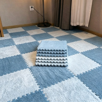 Service OEM professionnel pour les dalles de mousse emboîtables à surface pelucheuse avec emballage personnalisé