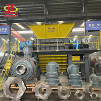 Broyeur de métaux à double arbre Henan pour la recyclage des carrosseries de voitures et le broyage des scories d'aluminium
